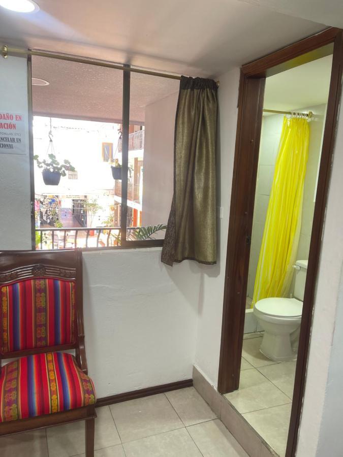 El Jardin Escondido Party Hostel Baños Dış mekan fotoğraf