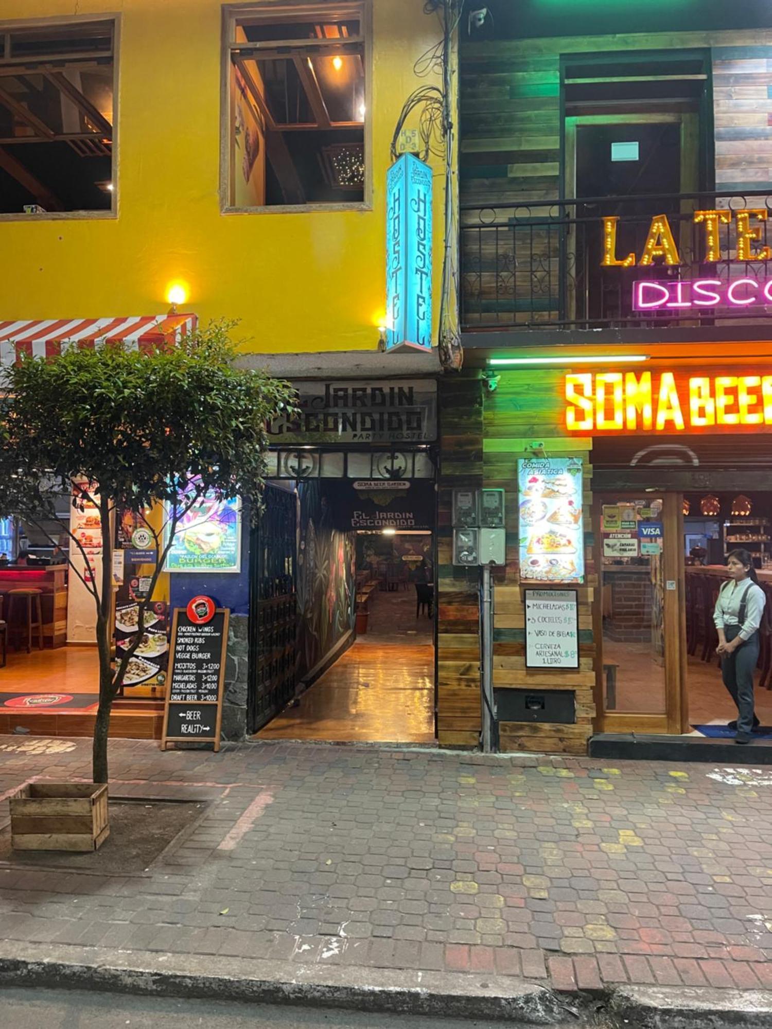 El Jardin Escondido Party Hostel Baños Dış mekan fotoğraf